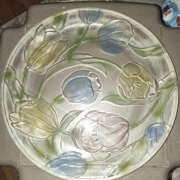 14in Mikasa frosted crystal embossed savory platter - Picture 1 of 1